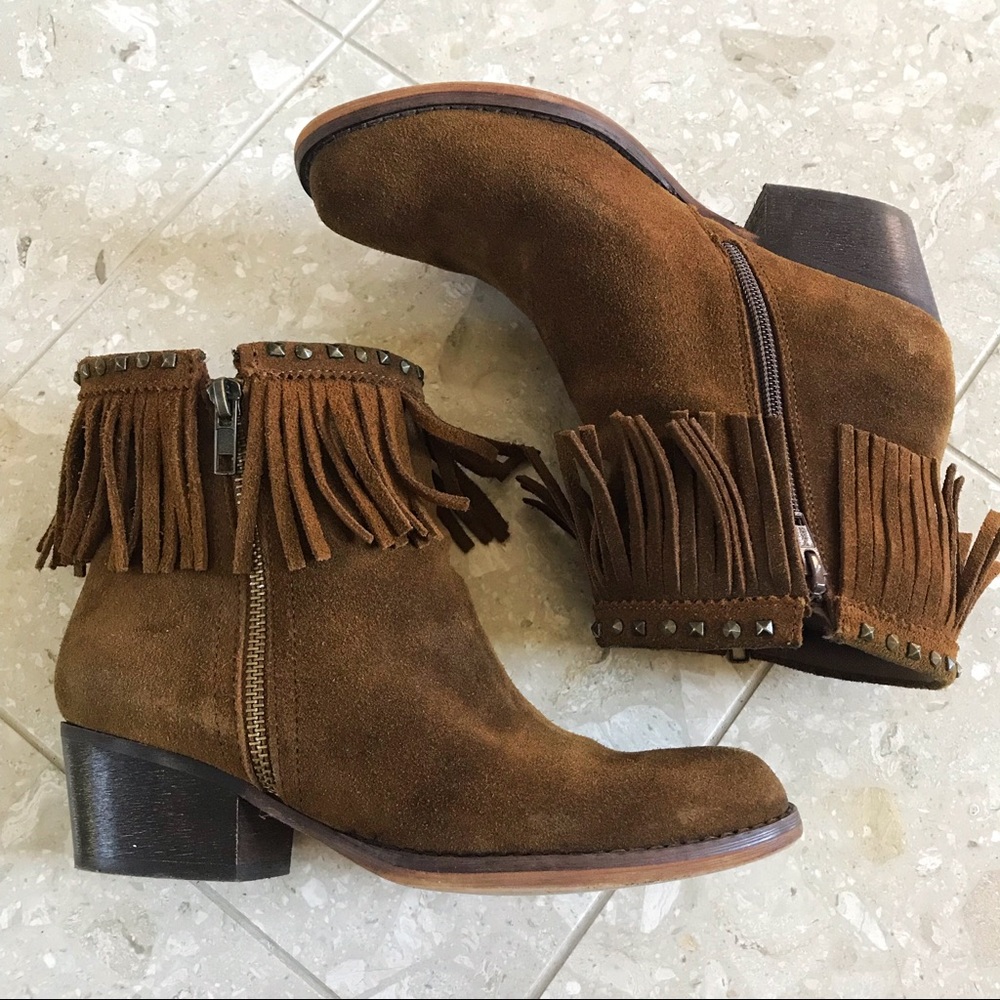 🔸Bare traps Wendell booties